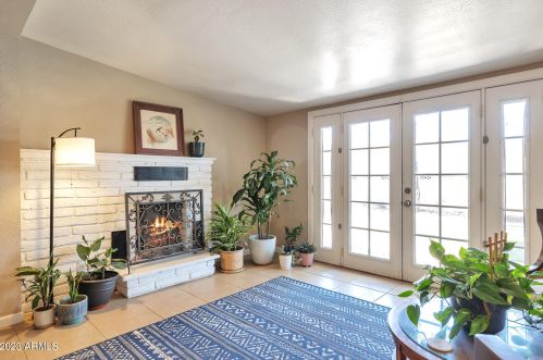 1901 45th St, Phoenix AZ  85008-4105 exterior