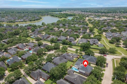 1531 Bellwood Lk Dr, Richmond TX 77406-7972 exterior