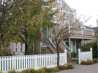 298 Allerton Commons Ln, Braintree MA  02184-8257 exterior