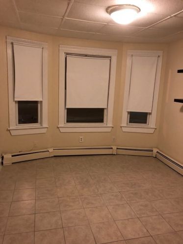 236 Haverhill St, Lawrence MA 01840-1406 exterior