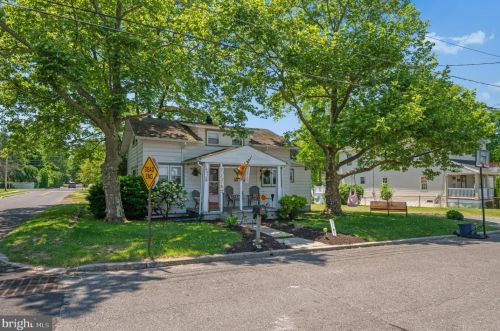 1891 Point Pleasant Ave, West Deptford, NJ 08096-4322