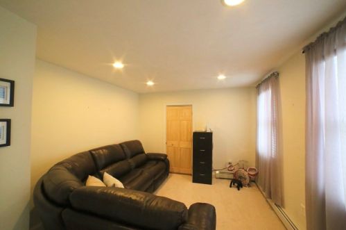 14 Hickory Ln, Ipswich MA  01938-1080 exterior