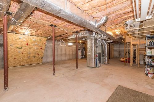 85 Kenberma Rd, Worcester MA 01604-3951 exterior