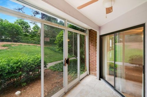 1258 Ky Lk Dr, Atlanta GA 30319-4143 exterior