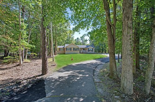 715 Reed Rd, Jackson Twp NJ 08527-4737 exterior