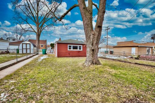 3626 Oak Park Ave, Forest View IL 60402-3865 exterior