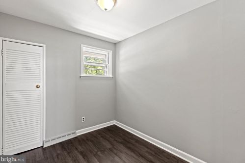 213 Berkley Rd, West Deptford NJ 08066-1503 exterior