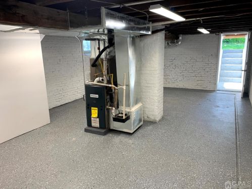 30 Emerson St, Carteret NJ  07008-2522 exterior