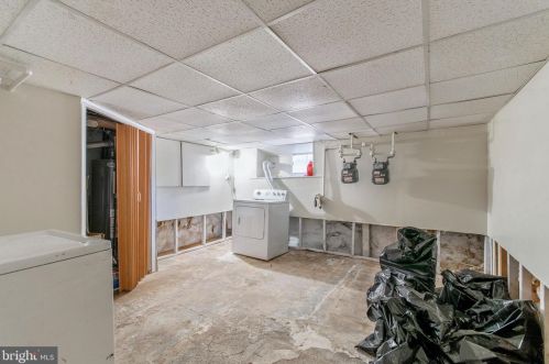 2013 15 St, Philadelphia PA 19121-2301 exterior