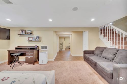 1906 Maple Ave, Forest View IL 60402-1549 exterior