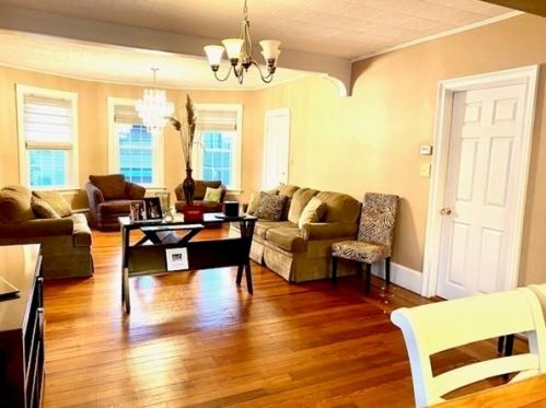 170 Query St, New Bedford MA 02745-6030 exterior