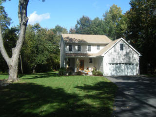 97 Reservoir Ave, Montgomery, MA 01085-1013