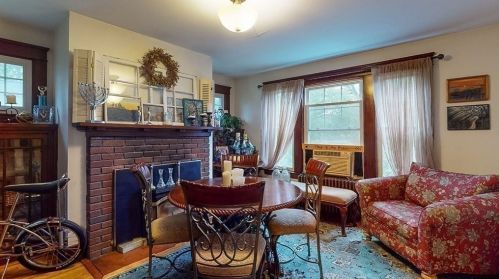 25 Circuit Ave, Worcester MA 01603-2159 exterior