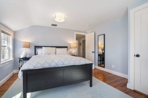 58 Taylor Ave, Dedham MA 02026-5104 exterior