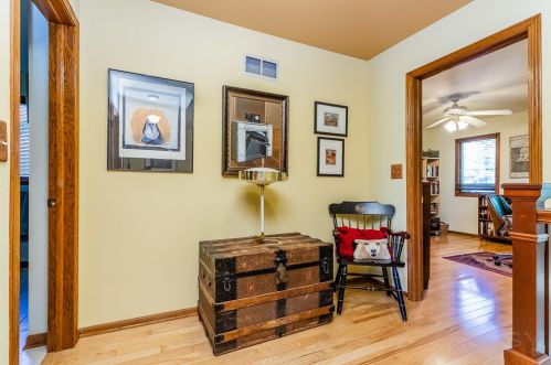 3132 Wenonah Ave, Forest View IL 60402-2952 exterior