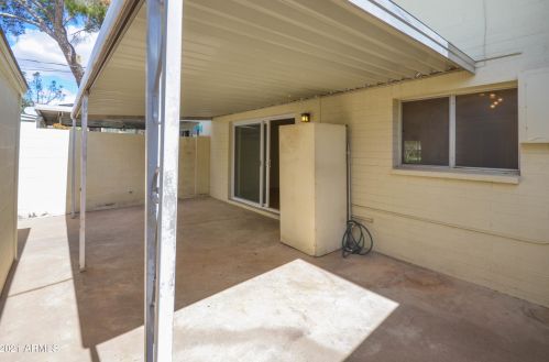 4430 Belleview St, Phoenix AZ 85008-5644 exterior