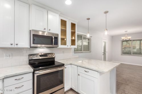 3132 15th Ave, Phoenix AZ 85015-4204 exterior