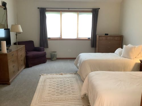 1365 Overton Dr, Lemont IL 60439-8544 exterior