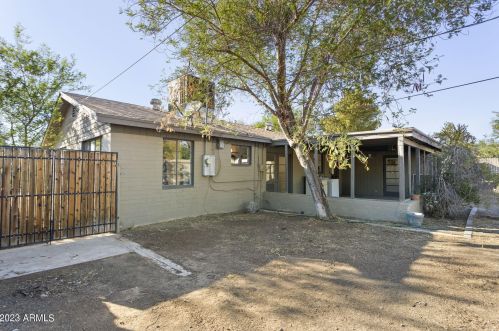 9411 3 Dr, Phoenix AZ 85021-2406 exterior