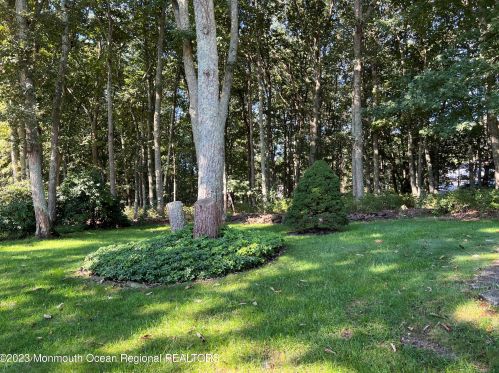 10 Highland Dr, Jackson Twp NJ 08527-1213 exterior