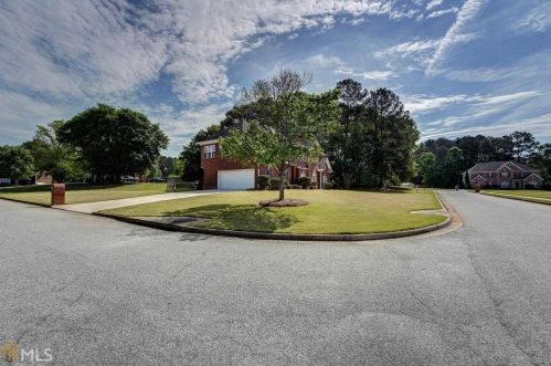 1401 Hadlow Ct, Conyers GA  30094-7310 exterior