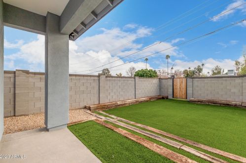 2229 Cambridge Ave, Phoenix AZ  85006-1321 exterior