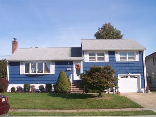 28 Oak St, Carteret, NJ 07008-2215