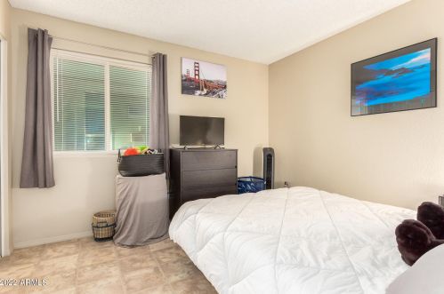 15450 39 St, Phoenix AZ 85018-6406 exterior