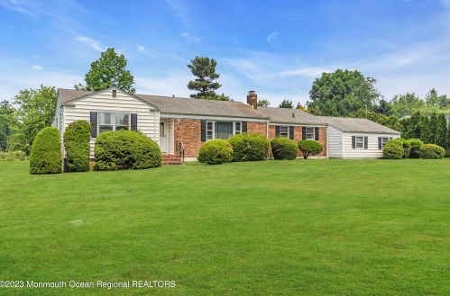 267 Rumson Rd, Little Silver NJ 07739-1657 exterior