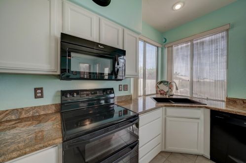 2137 Briarwood Ter, Phoenix AZ 85048-7958 exterior