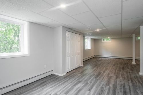 65 Flagg St, Worcester MA  01602-1452 exterior