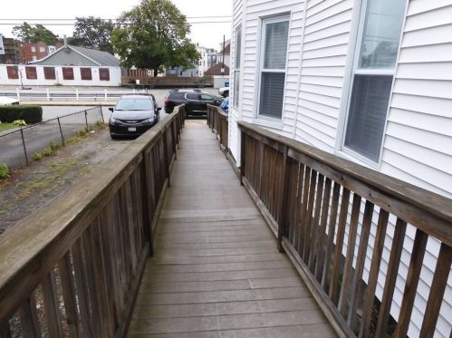 44 Montgomery St, Lawrence MA 01841-1228 exterior