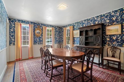 414 Westfield St, Dedham MA 02026-5626 exterior