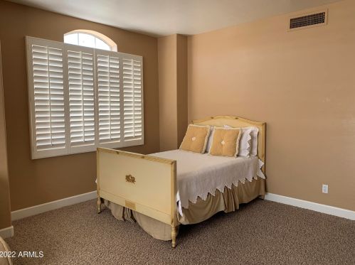 1602 Crocus Dr, Phoenix AZ  85022-4573 exterior