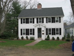 137 Wood End Rd, Newton, MA 02461-1402