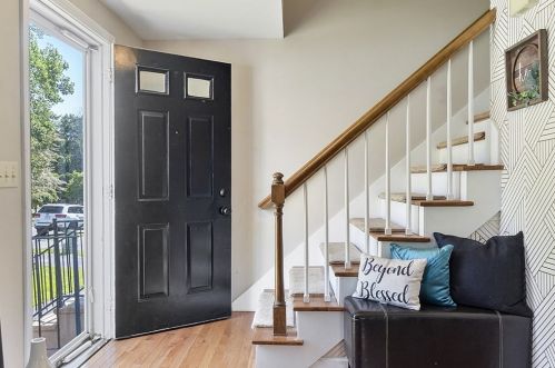 14 Vincent Cir, Worcester, MA 01604-3462