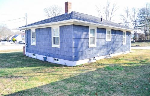 829 Shawmut Ave, New Bedford MA  02746-1315 exterior