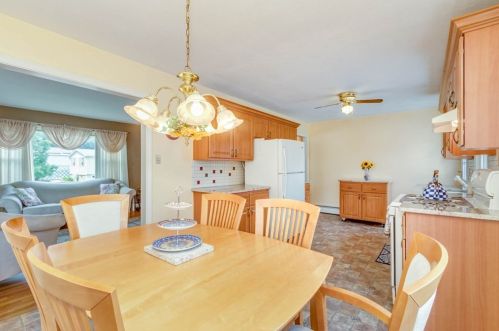 22 Glenwood Dr, Lawrence MA 01843-3001 exterior