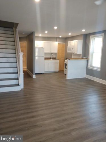 804 Chelten Ave, Philadelphia, PA 19138-1712