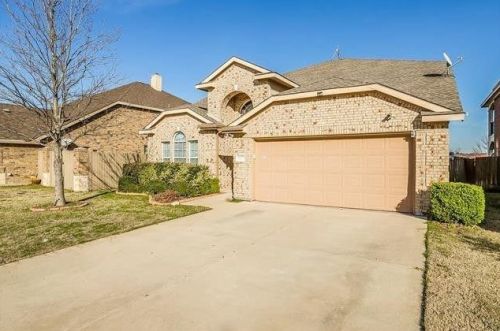 5421 Grenada Dr, Fort Worth, TX 76119-8500