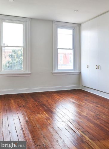 5221 Hazel Ave, Philadelphia PA  19143-1526 exterior