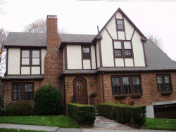 49 Marlboro St, Newton, MA 02458-2442