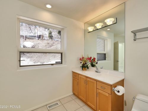 275 Parkview Dr, Park City UT 84098-5201 exterior