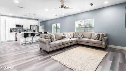 2229 Cambridge Ave, Phoenix AZ  85006-1321 exterior