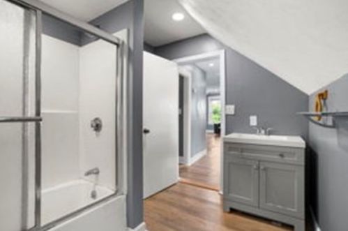 6 Carlstad St, Worcester MA 01607-1508 exterior