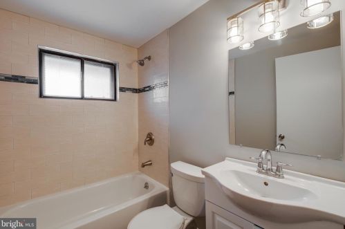 534 4 Mile Br Rd, Erial NJ exterior