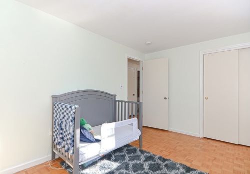 22 Mohegan St, Norfolk MA 02056-1125 exterior