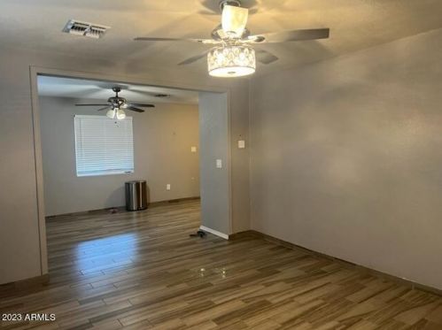 3029 37th Dr, Phoenix, AZ 85019-4408