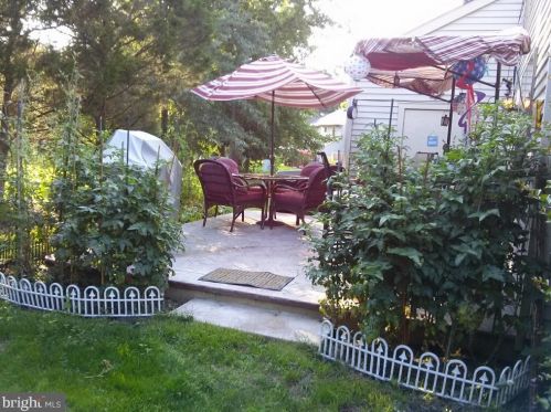 752 Garrison Ct, West Deptford, NJ 08051-2041