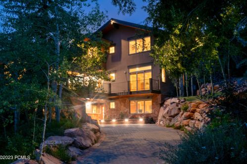 2068 Mahre Dr, Park City UT 84098-8508 exterior